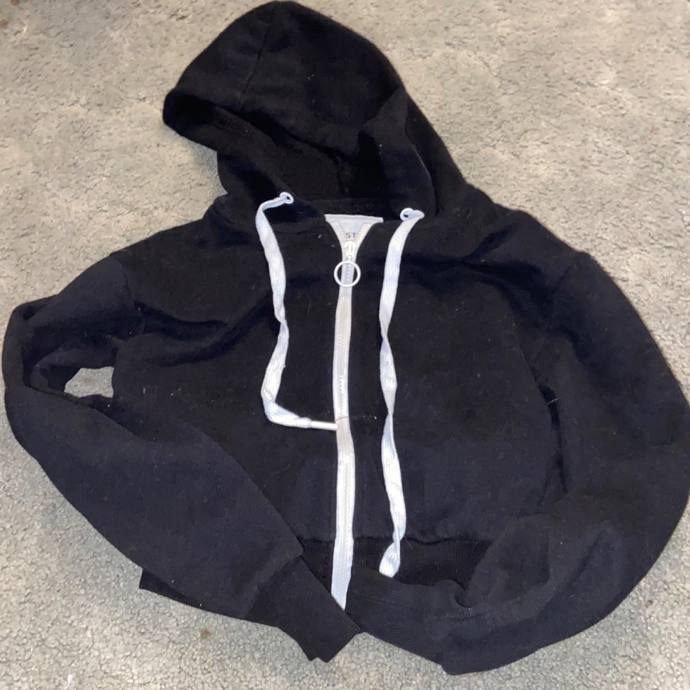 Forever 21 black crop zip up hoodie